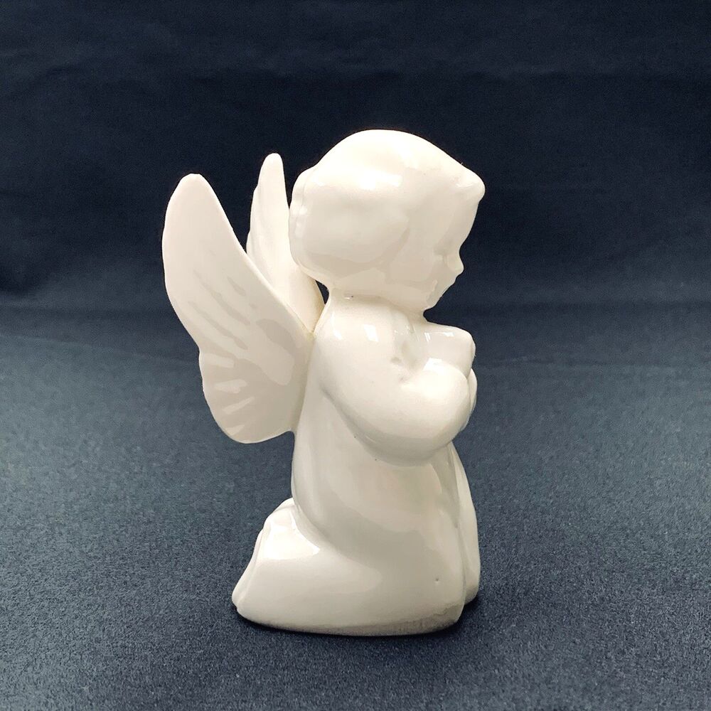 Vintage NapcoWare Praying Angel Figurine White Porcelain Japan 2801 4” Glossy